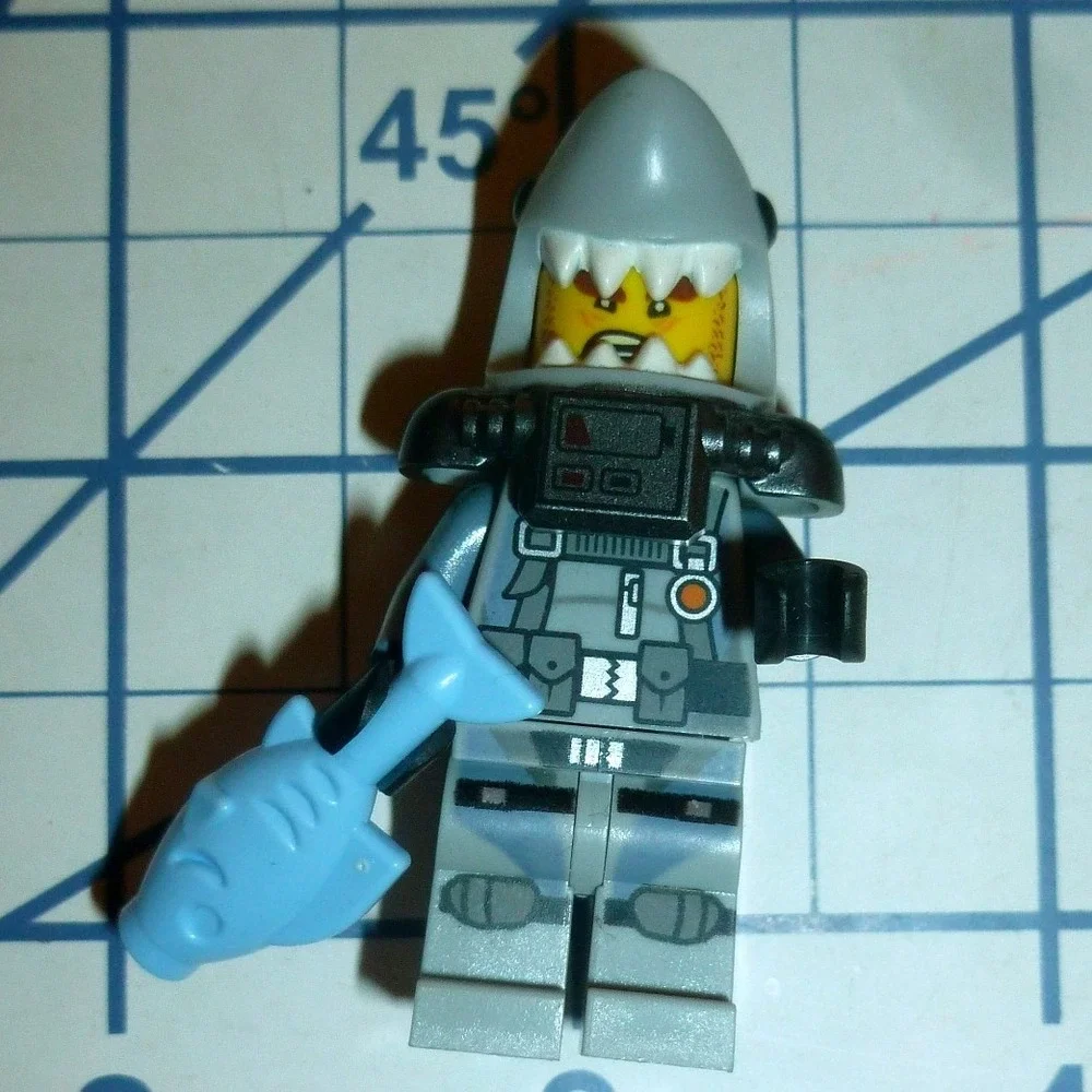 LEGO Minifigures Series 15 Shark Suit Guy Minifigure col15-8 71011 w/ Blue Fish